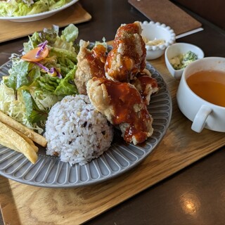 イーエムカフェ_1