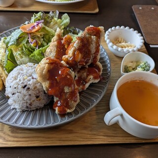 イーエムカフェ_0