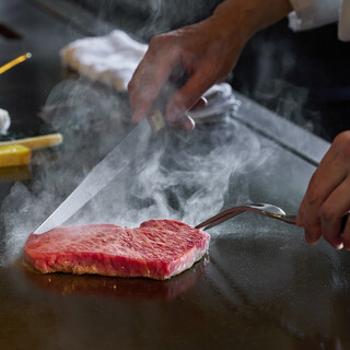 鉄板焼 RURI (アートホテル大阪ベイタワー)_1