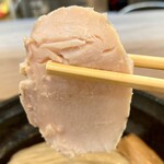 えびそば 緋彩 - チャーシュー③