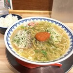 龍上海 - 赤湯からみそラーメン1100円・小ライス100円