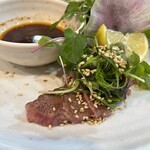 ひろしま丸かじり 中ちゃん - ✅ウニクレソン(ハーフ)¥1.500
✅ユッケ風ステーキ(ハーフ)¥1.600
✅焼きそば¥1.000
　※後会計〜キャッシュレス決済可能