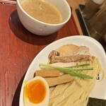 麺 ヒキュウ - 料理写真:
