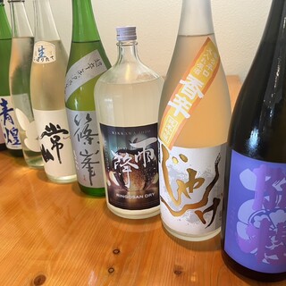 10種の日本酒や「寿司ワイン」に舌鼓。ノンアルコールも◎