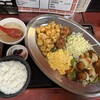 中華レストラン スピリッツ - ドラゴンセットＡ　小エビの天ぷら,酢豚,玉子焼き,ミニ唐揚げ,キャベツ,ご飯,漬物,スープ