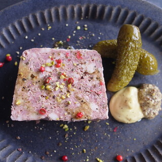 ノイロ. セカンド ダイニング_2