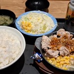 松屋 - ディアボラ風チキングリル定食980円 + 生ジョッキ缶290円