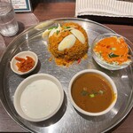 ASIAN RESTAURANT BASIL 丸之內Palace大樓店 - 