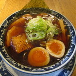 麺屋 しらかわ - 中華そば＋煮玉子＋チャーシュー