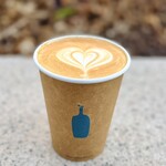 ブルーボトルコーヒー - ドリンク写真:ブレンドのカフェラテ