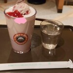 サンマルクカフェ - ドリンク写真:苺ミルクｽﾑｰｼﾞｰwithハーゲンダッツ