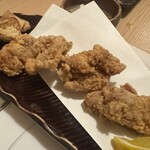 もつ鍋とごま鯖が自慢の居酒屋 個室 しろ屋 - しろ屋名物 水炊き唐揚げ