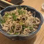 もつ鍋とごま鯖が自慢の居酒屋 個室 しろ屋 - 柚子香る博多酢モツ