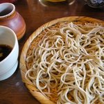 ふく田 - 薄緑色のもちもちした食感の美味しい蕎麦