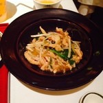 シルクロードガーデン - 豚肉と搾菜のあんかけ焼そば