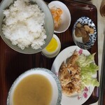 松本屋食堂 - 日替り定食(唐揚げ)