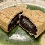 なが餅 笹井屋 - あんこの中に求肥が入っています