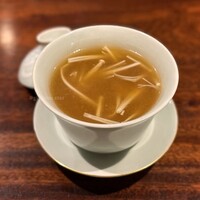 新中国料理HARAKAWA 北新地店 - 気仙沼産フカヒレスープ(+500円)