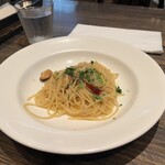 grigio la tavola - 