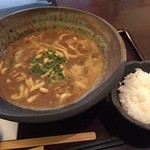 さくらの夢見屋 - カリーうどん。器がデカイ。