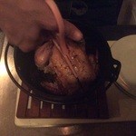 CAMPS - 熱々ダッチオーブンの中で取分け中♪