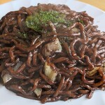 岩崎屋 - 真っ黒なソースが特徴的♪