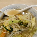 ぎょうざの満洲 - 料理写真:タンメン（0.5玉） 580円