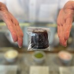 カヌレエクレームグラッセ カヌレとアイス - それぞれのフレーバーの魅力を丁寧にお伝えします