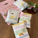 サロン・ド・ロワイヤル - お土産10袋ほどたくさん書いました