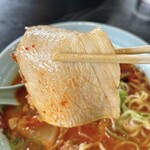 旭川ラーメン - みそスタミナラーメン、チャーシューリフト！