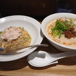 かにチャーハンの店_1