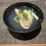肉割烹 鋒 - 蛤と蓬麩と筍の椀