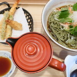 夢庵 - 料理写真:桜海老のおろしめかぶそばと春天セット（そば大盛）