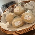 new born CAFE - 丸パン