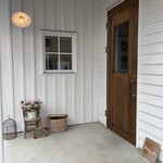 new born CAFE - お店入口