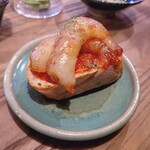 THE PUB MADONNA - 赤海老のブルスケッタ（440円）