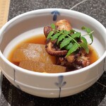 六鮮 - 蛸と大根柔らか煮