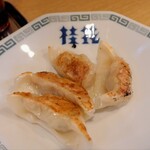 桂花ラーメン - 餃子ハーフ