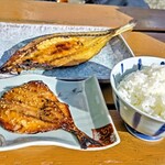 杉国商店 - かます、あじみりん、ごはん大。