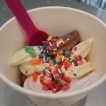 Menchie's Frozen Yogurt - 