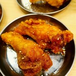 大衆酒場 一番手 - 手羽唐揚げ(たれ･スパイス)税込109円x4