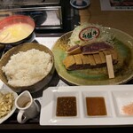 肉の変態集団 疾風ホルモン - 