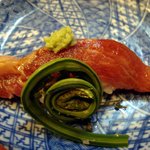 新和食 きくい - 大間産鮪トロ炙りにぎり寿司