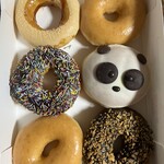 クリスピー・クリーム・ドーナツ - 料理写真:アトレ上野限定パンダボックス 1,400円