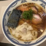 MENSHO - 醤油ワンタン麺