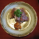 比良山荘 - 熊の前足の焼きもの