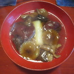 比良山荘 - 山菜や茸類も鍋でたっぷりと