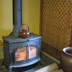 比良山荘 - 玄関土間に我が家の薪ストーブと同じバーモンドキャスティング！