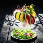 和歌山産新鮮野菜のバーニャカウダパフェ 〜野菜ソムリエが贈る、15種以上の旬菜デリカテッセン〜