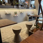 OVER COFFEE HUB - 店内